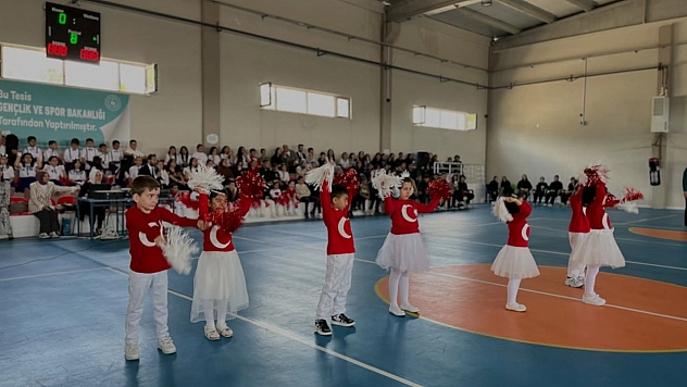 23 Nisan coşkusu tören ve gösterilerle kutlandı