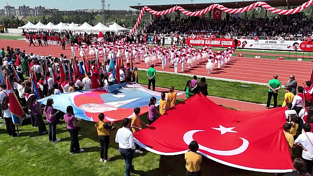 23 Nisan coşkuyla kutlandı