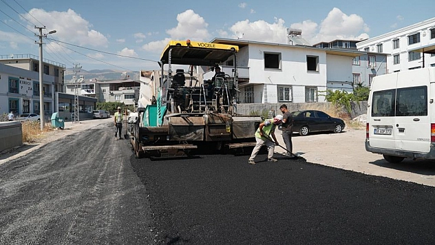 26 noktada asfalt çalışmaları devam ediyor