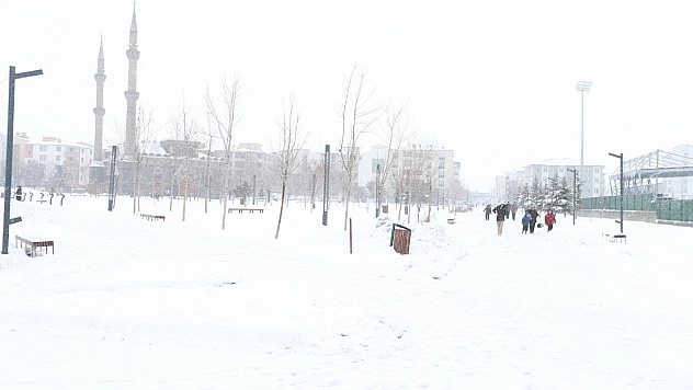 339 yerleşim yeri ulaşıma kapandı