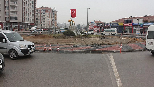 3 katlı kavşak şart