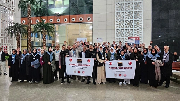 47 çift dualarla umreye uğurlandı