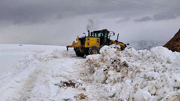 50 köy yolu ulaşıma kapandı