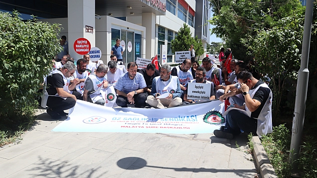 600 bin kamu işçisinin sabrı tükendi! Oturma eylemi yaptılar