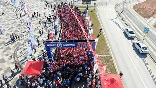 7 ülkeden bin 500 atlet Malatya'da yarıştı