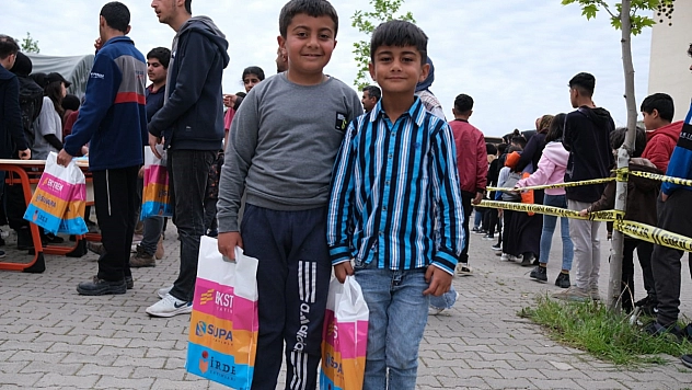 8 bin öğrenciye kitap dağıtıldı