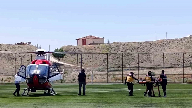 85 yaşındaki hasta hava ambulansıyla Malatya'ya sevk edildi