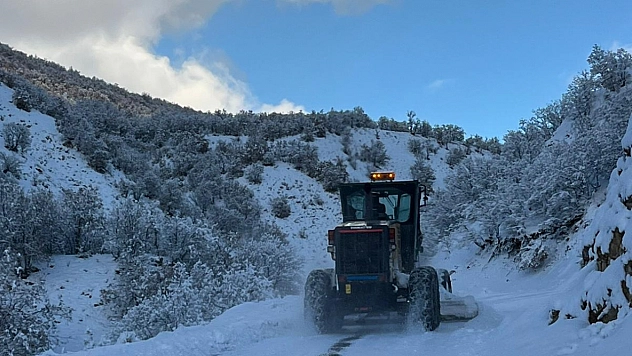 88 köy yolunda ulaşım çalışmaları devam ediyor