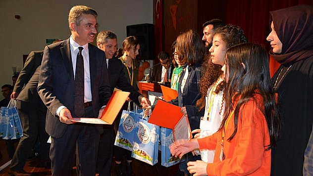 8 ilden 820 proje 