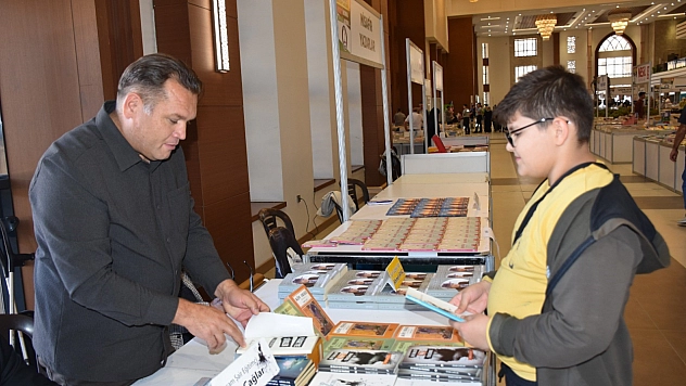 9'uncu kitap fuarı kapılarını açtı