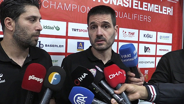 A milli hentbol takımı şov yaptı