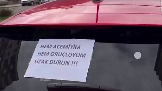 Trafikte 'ilginç' önlem: Sürücünün mesajı dikkat çekti
