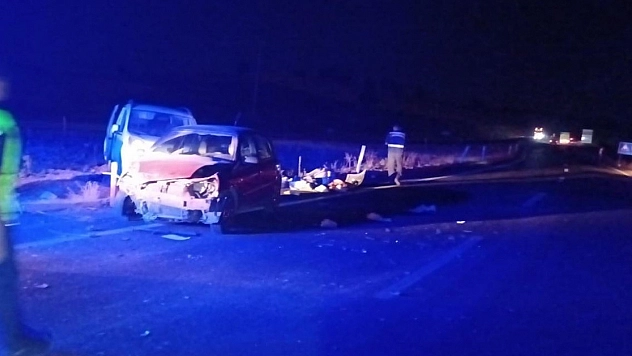 Adıyaman'da iki otomobil çarpıştı: 2 yaralı