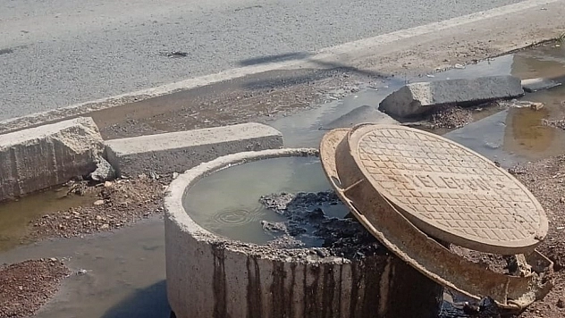 Adıyaman'da utanç tablosu! Pis koku tüm caddeyi sardı!