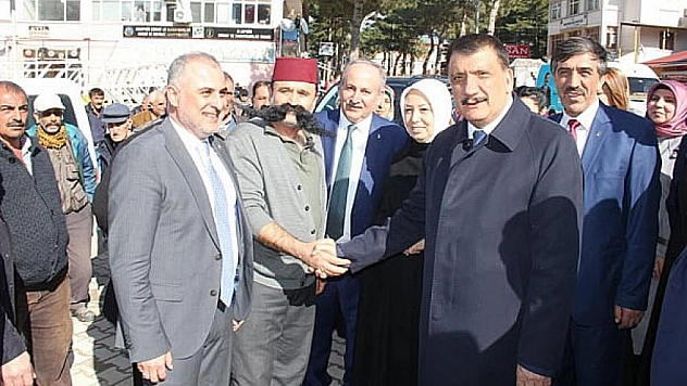 AK Parti heyeti Arapgir'de 