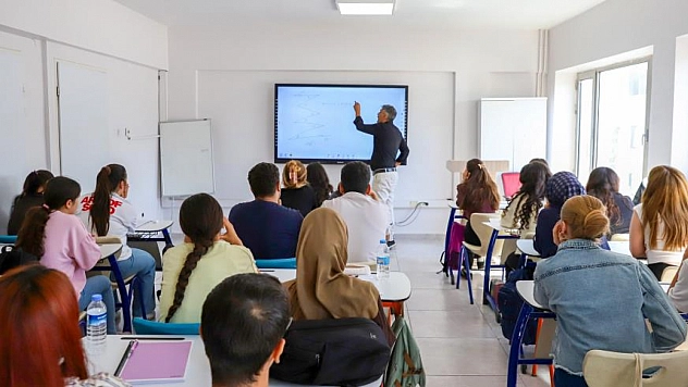 Akademilerde yeni eğitim dönemi başladı