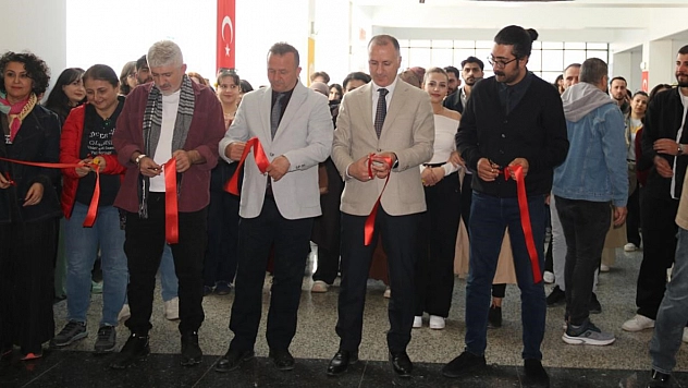 3 üniversitenin eserleri Malatya'da sanatseverlerle buluştu