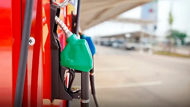Akaryakıt fiyatlarına indirim ya da zam var mı? Benzin ve motorine zam geliyor mu? 8 Mart 2026 güncel akaryakıt fiyatları