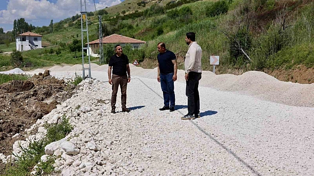 Malatya'da 6 kilometrelik grup yolunda çalışmalar devam ediyor