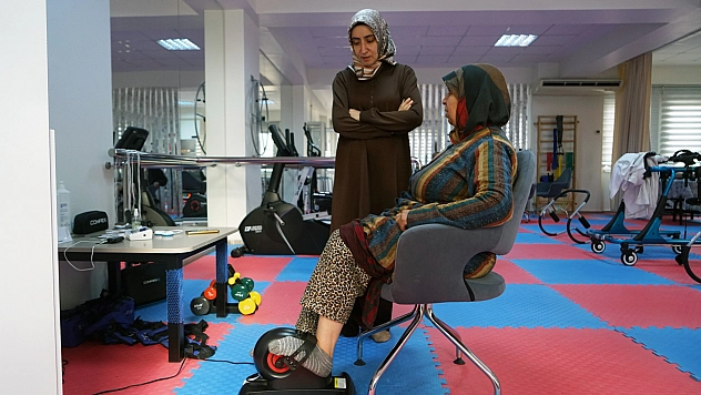 Aktif yaşam merkezinde yaş almışlara özel ilgi