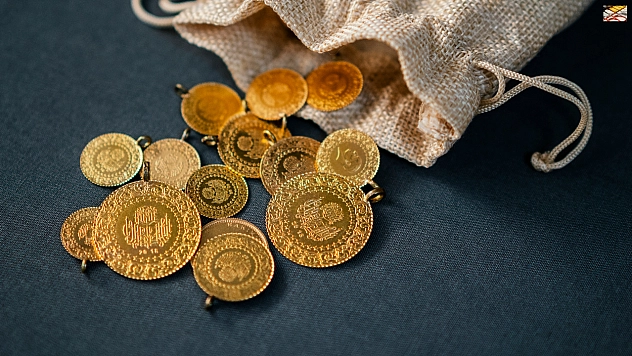 Altın Almadan Önce Dikkat! Fiyatlar Şehrine Göre Değişiyor! Malatya'da 4 bin 100 Antalya'da 4 bin 200!