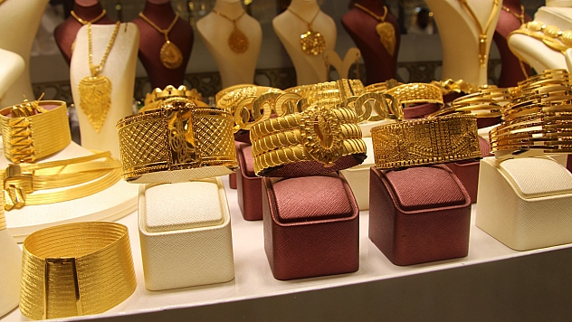 Altın piyasasında belirsizlik: 8 Nisan'da kritik düşüş