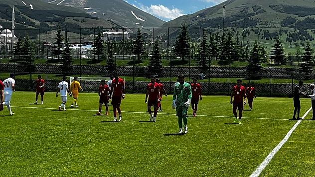 Amatör futbolun kalbi Erzurum'da attı