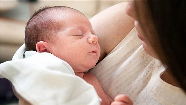 Anne sütü bebeklerin sağlıklı gelişimi için en doğal ve hayat kurtaran besin