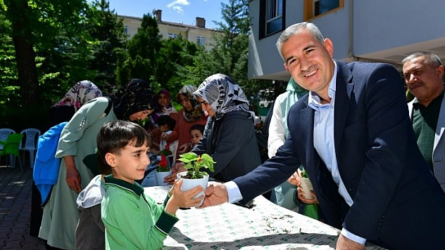 Bugün her şey annem için