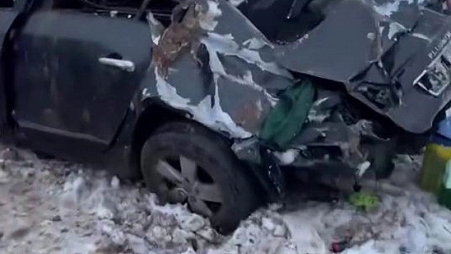 Araç takla attı: 2 yaralı