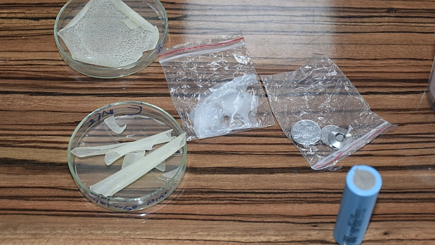 Araçlardaki büyük riski mısır nişastasıyla çözdüler! Malatyalı mucitlerden büyük başarı!