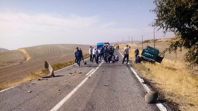 Arapgir'de kaza 2 yaralı