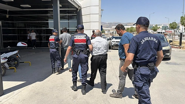 Arazi anlaşmazlığı kanlı bitti: 7 yaralı