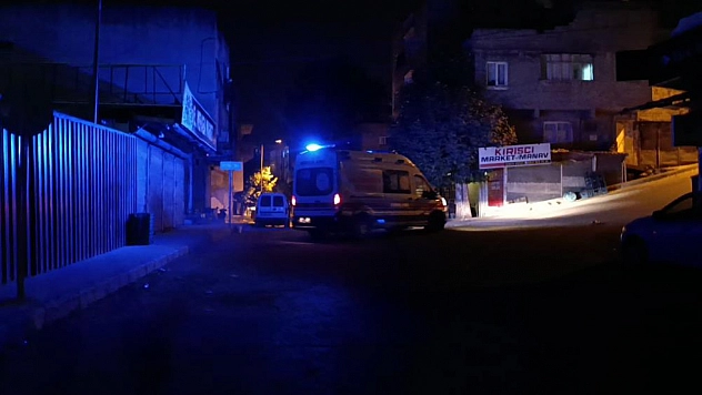 Arkadaş kavgası kanlı bitti: 1 yaralı