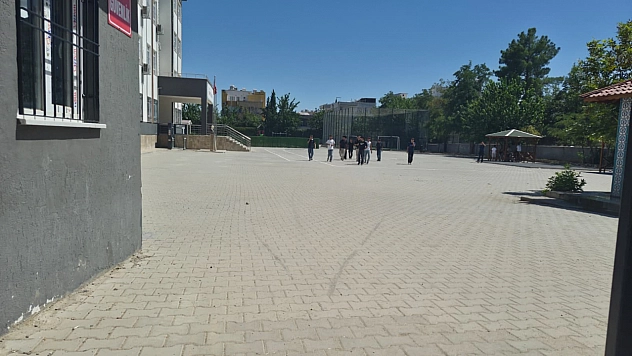 Asılsız ihbar ekipleri harekete geçirdi! Okulda kavga çıkmadı