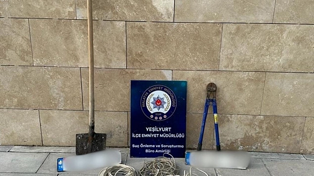 Kabloları çalan hırsızlar yakalandı