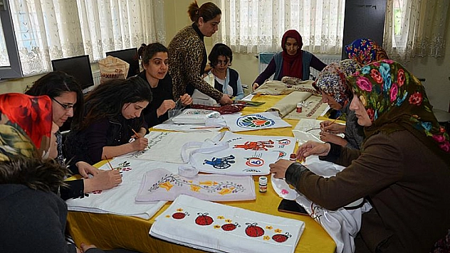 Sanat ve meslek kursları devam edecek 
