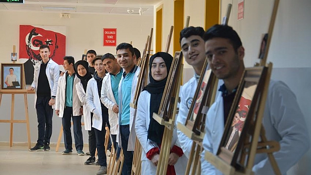 Ustaların eserlerine genç fotoğrafçıların yorumu