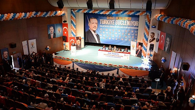 AK Gençlik'te görev değişimi 