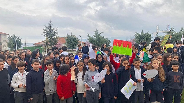 31 Bin öğrenci greve gitti 