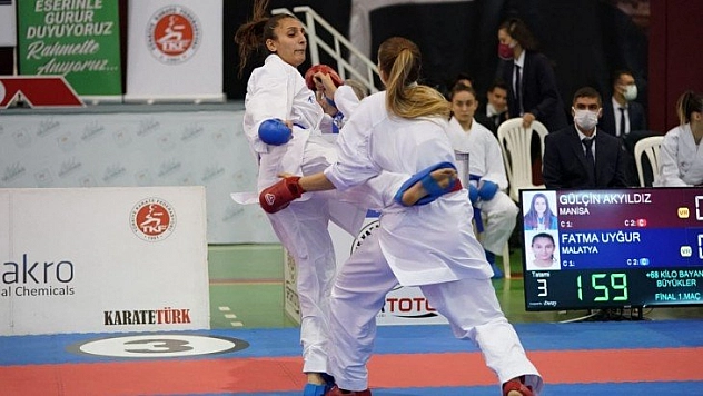 Babası çalıştırdı