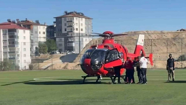 Malatya'da yaşlı adamın yardımına helikopter ambulans yetişti