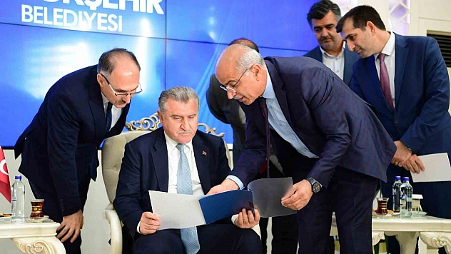 Malatya'ya Spor ve Gençlik desteği sürüyor: Bakan Bak'tan yeni proje mesajı