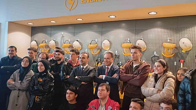 Bakan Kacır, Milli Teknoloji Atölyesi'ni açtı