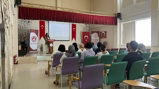 Bakım personeline stres ve öfke kontrolü eğitimi