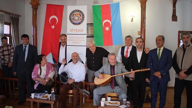 Bakü-Tebriz-Sivas edebiyat buluşması gerçekleştirildi