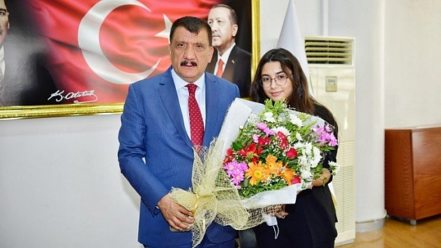 Başarılı Öğrenciler Büyükşehir'de