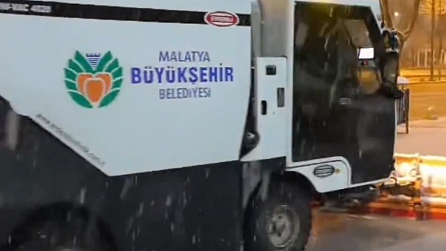 Başkan Er Sürücüleri Uyardı! ! Kış Lastiği Yoksa Trafiğe Çıkmayın