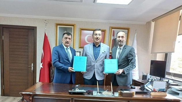 İstişarelerde bulundu