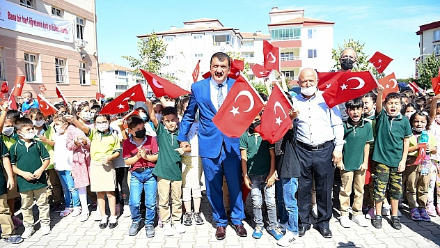 Gürkan'dan yeni eğitim yılı mesajı